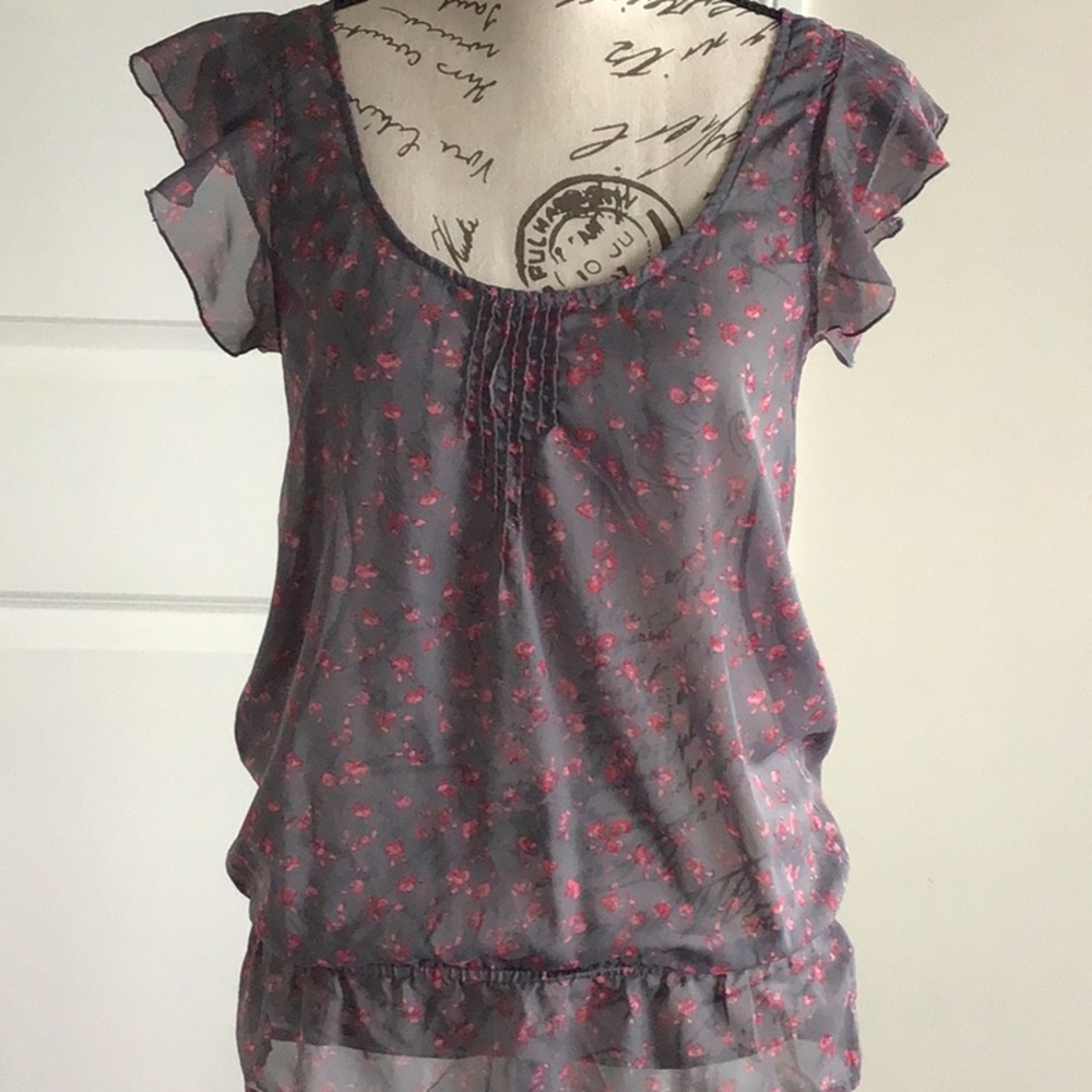 Sheer gray floral blouse top loose fit with ruffled sleeves and elastic waist.